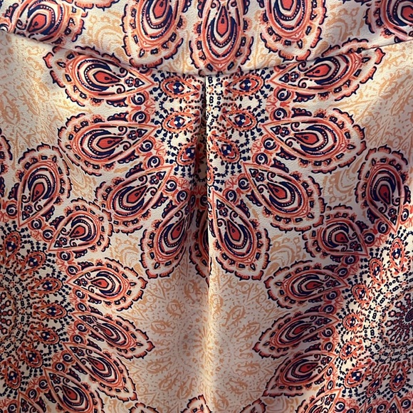 Small violet & Claire blouse sku:B2 - Picture 4 of 5